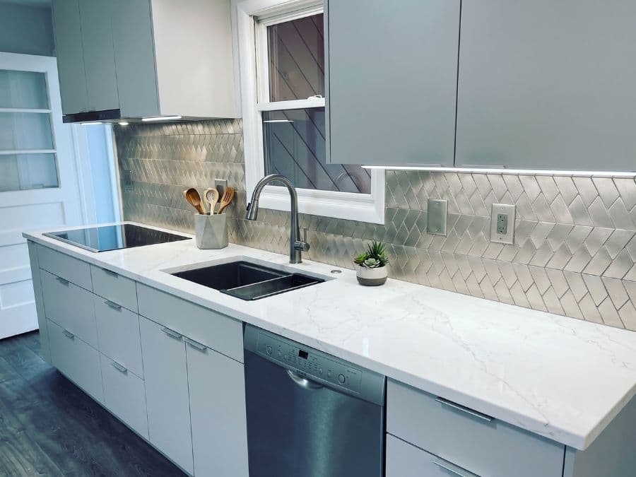 Kitchen Remodeling - NoHo townhouse, two-tone cabinets, marble backsplash